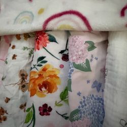 Blankets and swaddles for baby girl
