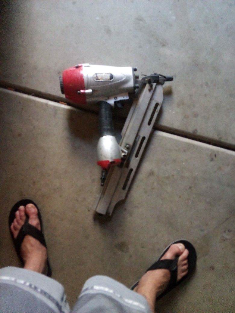 Central Pneumatic Framing Nailer