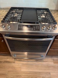 G E Gas Stove/Range