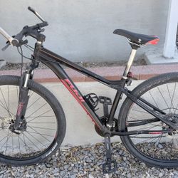 Fuji Nevada One.9 29er M frame