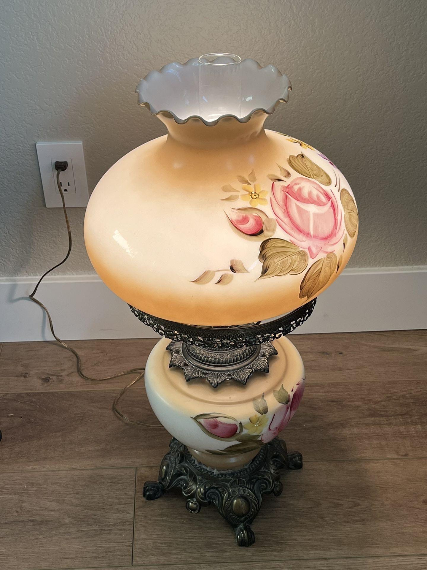Beautuful Vintage Lamp