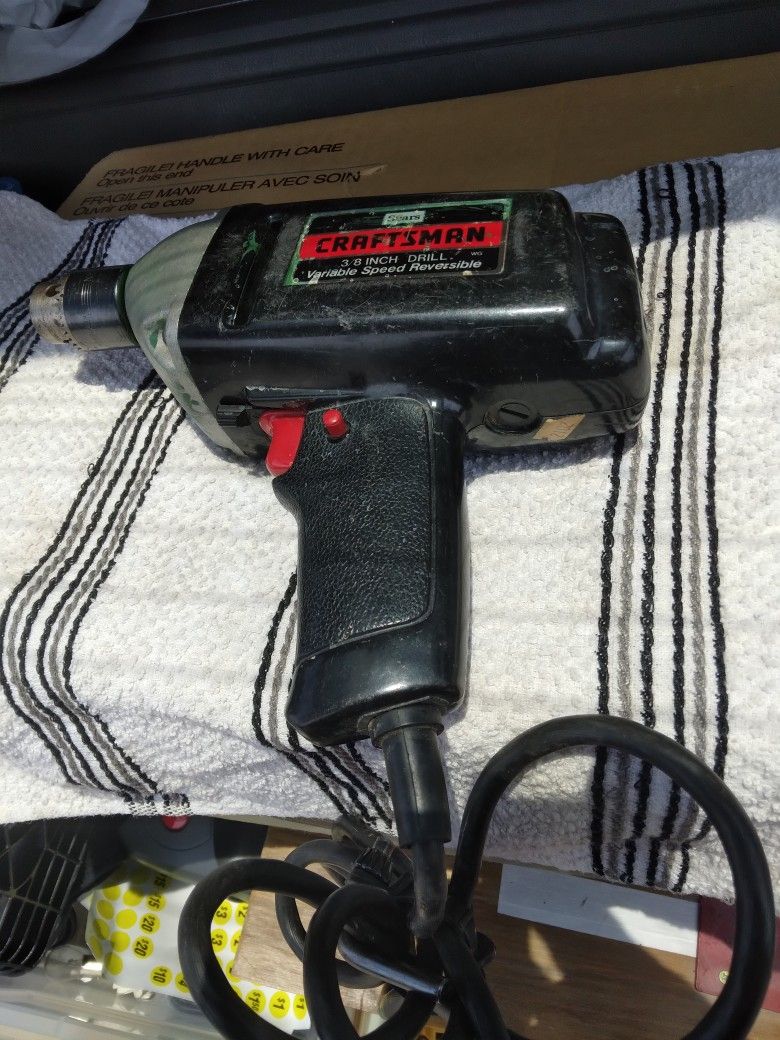 CRAFTMAN CORDED POWER DRILL 