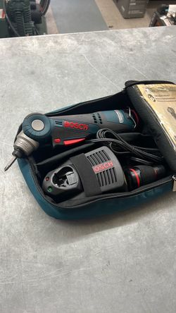 Bosch PS10-2a Cordless I-Driver Adjustable Screwdriver Kit