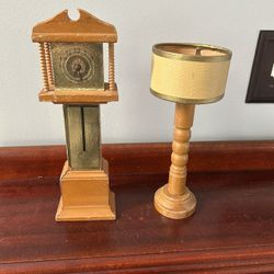 Vintage Dollhouse Grandfather Clock & Lamp