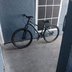 Schwinn Sidewinder mountain bike