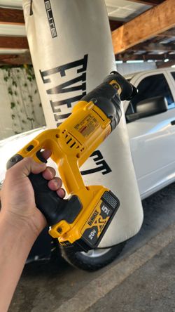 Dewalt 20v max saw