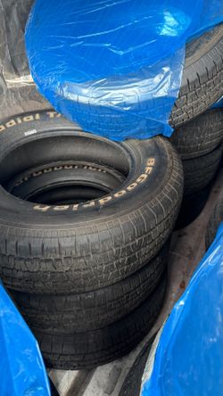 4 Bf Goodrich radial T/A white letters 225/70 R15