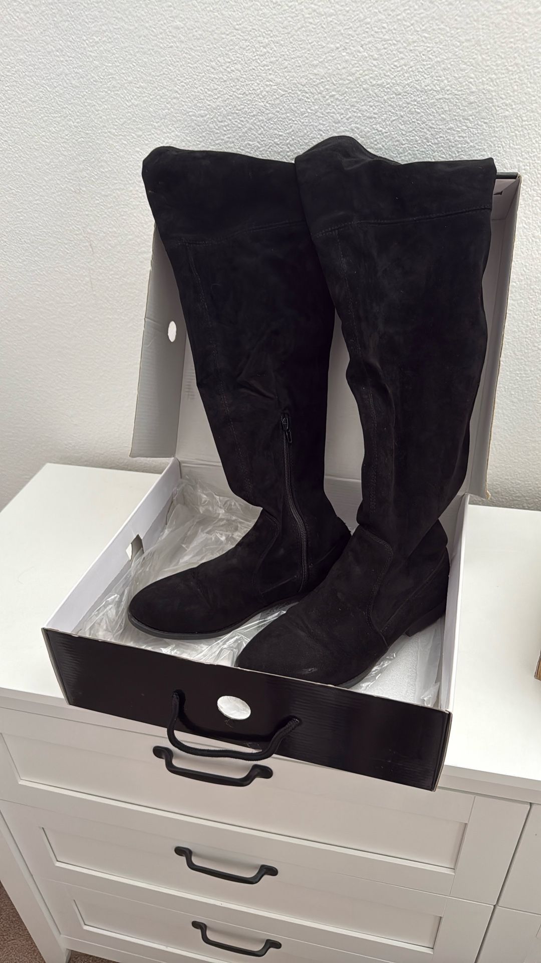 black knee high boots