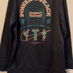 NWT Nike Sweatshirt Large. No Deliveries 