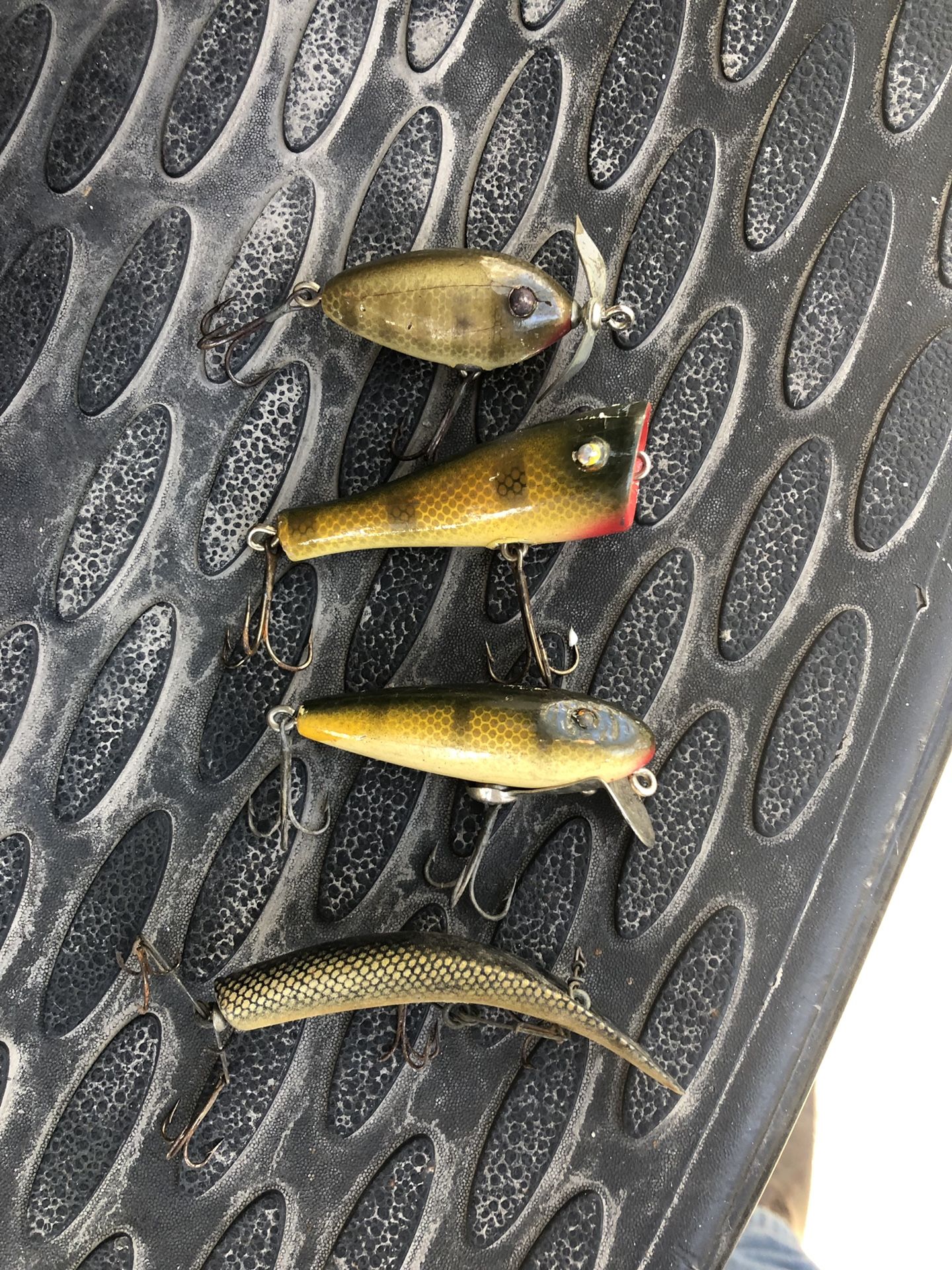 4 vintage fishing lures