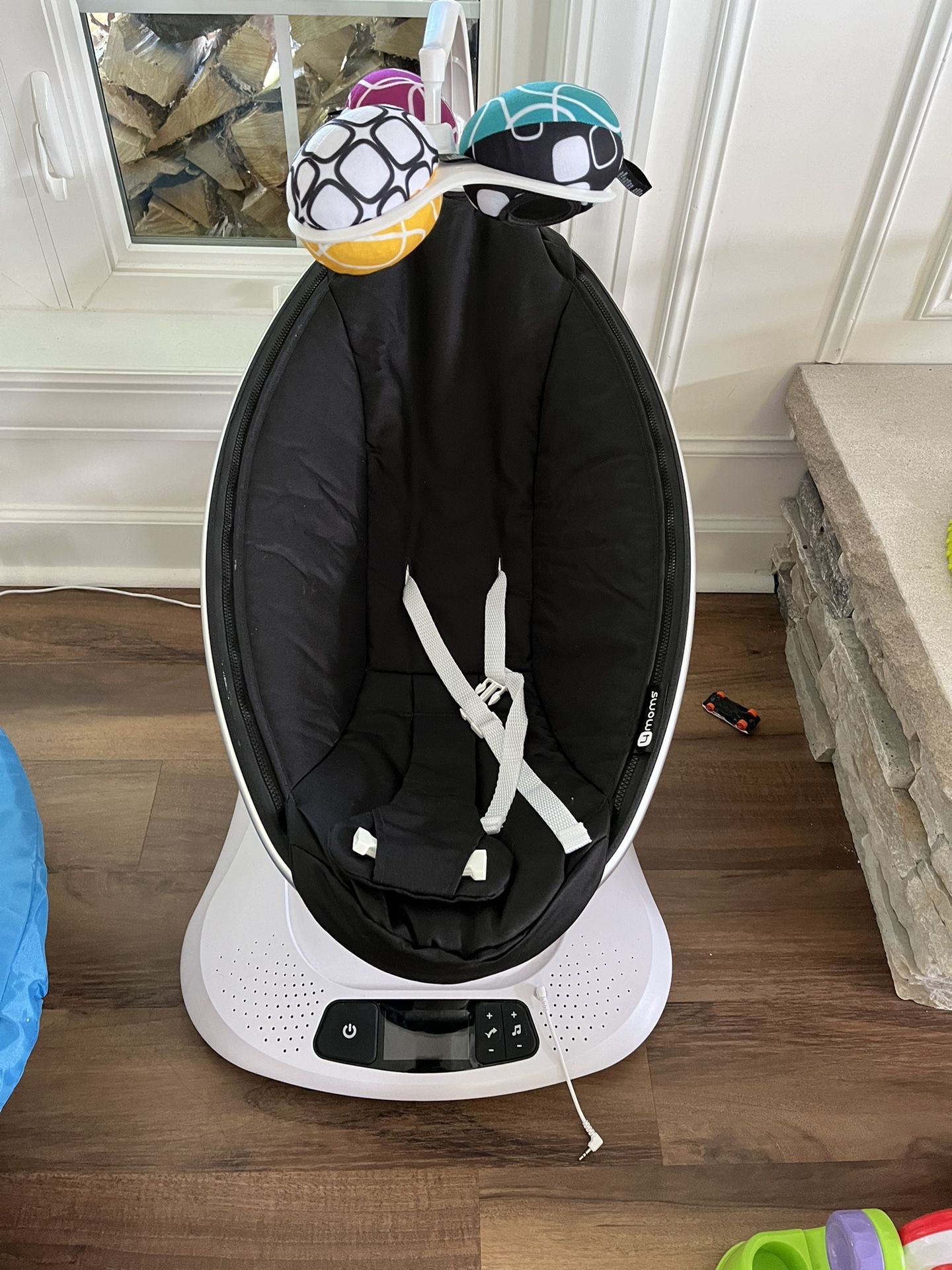 Mamaroo Baby Swing