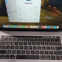MacBook Pro A1990, A16GB, 256GB, PERFECT CONDITION