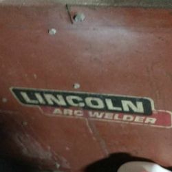 Lincoln SP-200 Arc Welder - Less Than 50 Hours