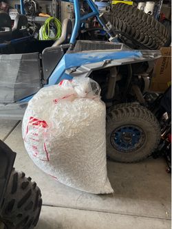Packing peanuts
