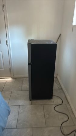 Mini fridge great condition