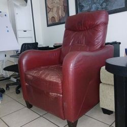 Reclinable Chair