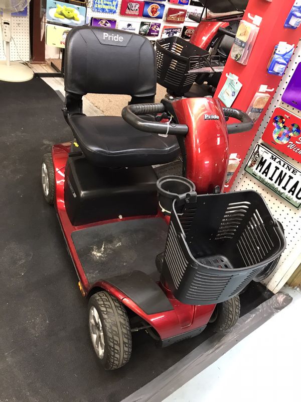 Pride Victory 10. 4 wheel mobility scooter. Absolutely like NEW. Newer