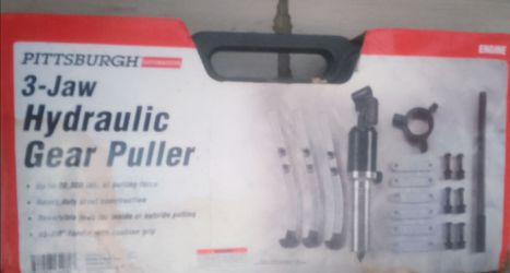 Pittsburgh 3-Jaw hydraulic gear puller Brand New