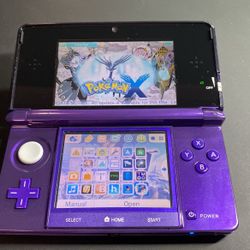 Nintendo 3ds Purple And Mod With 64GB SD In Good Condition 