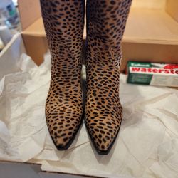 Leopard woman's boots