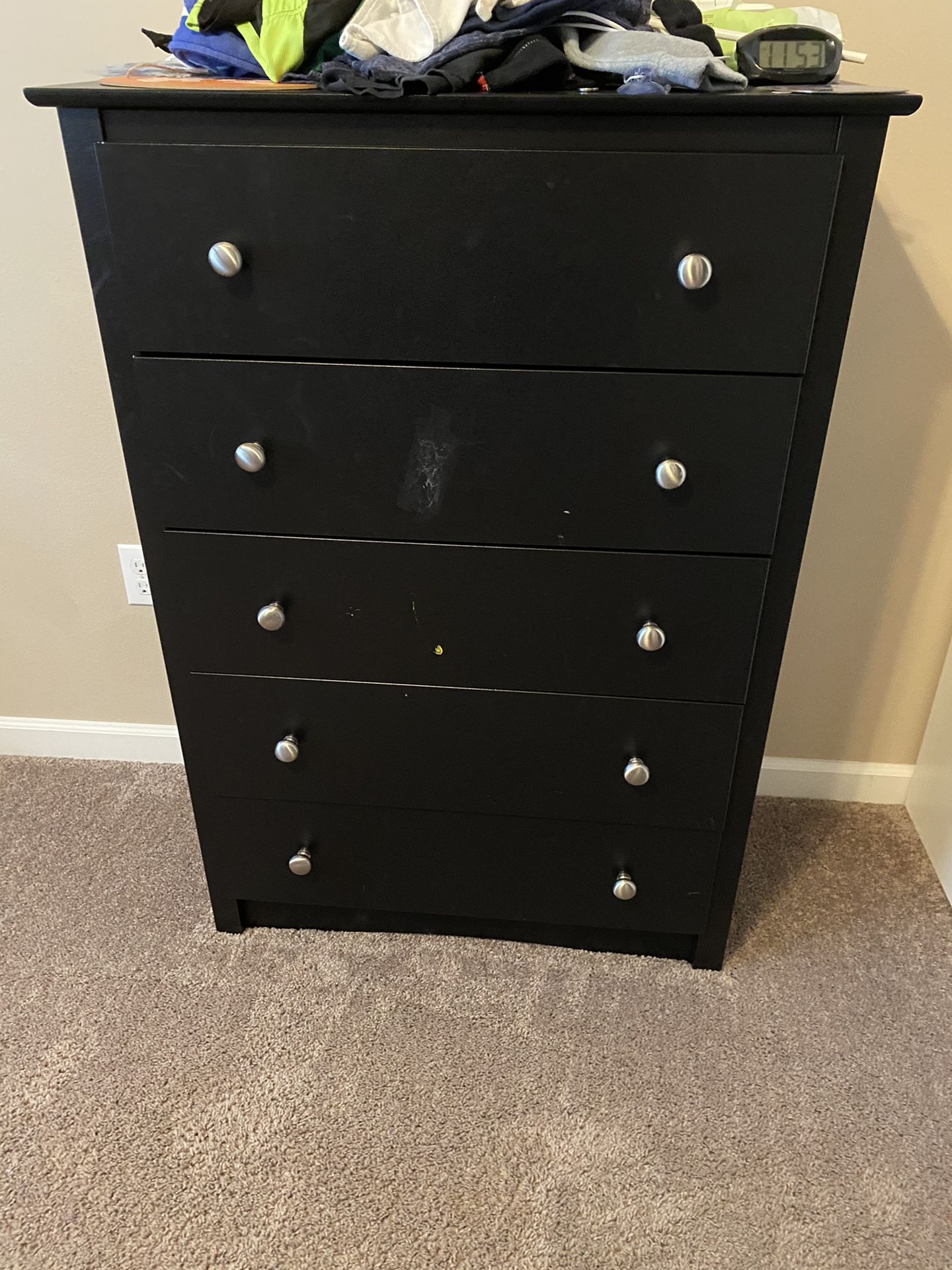 5 drawer dresser for Sale in Port Orchard, WA OfferUp