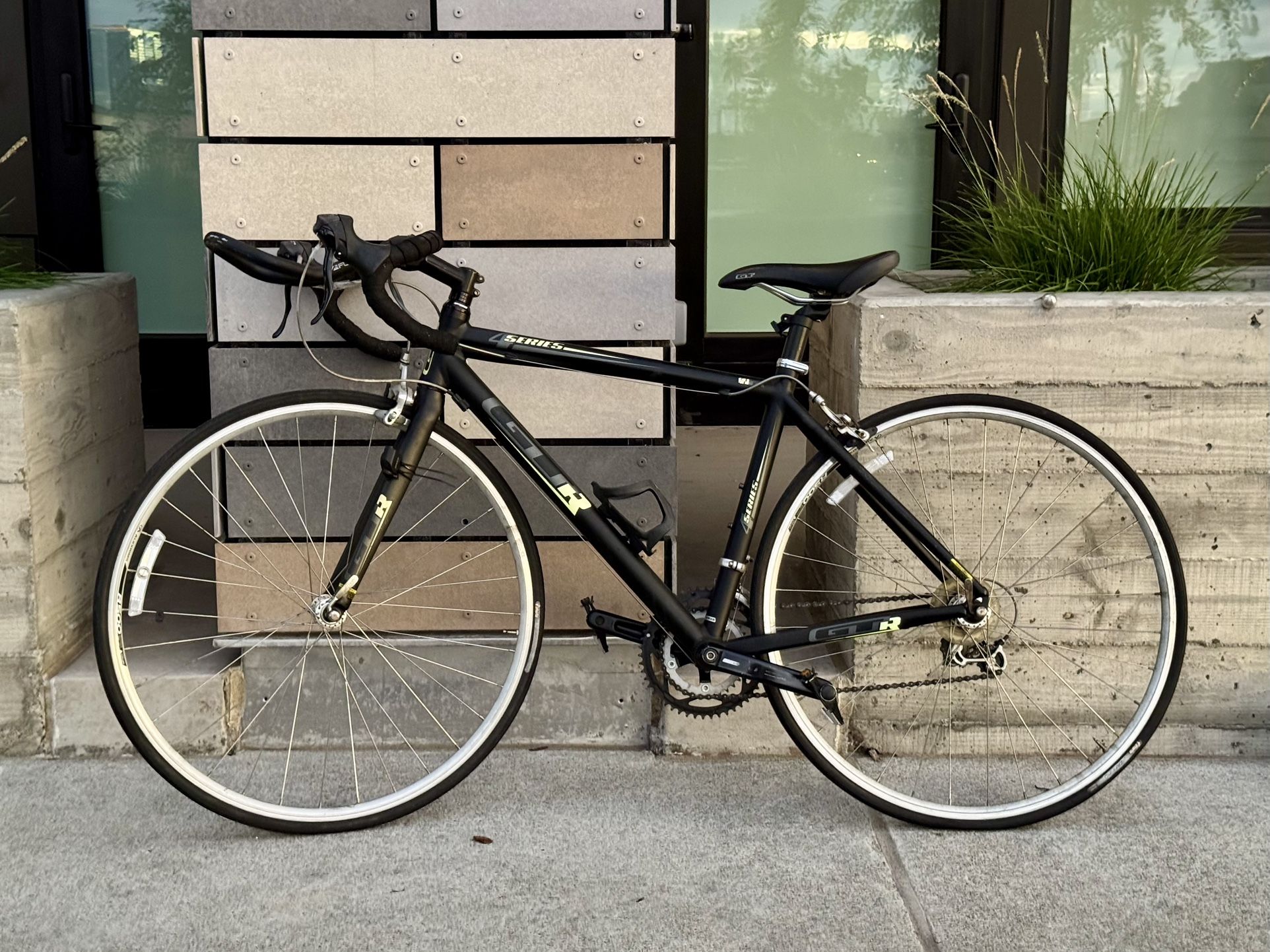 For Sale: GT Series 4 Road Bike - Black