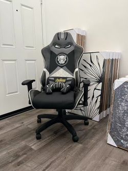 Black Panther Gaming Chair office chair Brand New in Box Price is firm