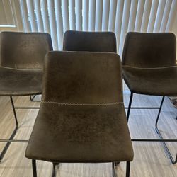 Stools/Chairs
