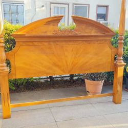 Victoria Style California King Bed Set