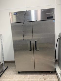 Fridge commercial