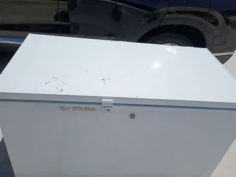 General Electric Deep freezer  50L×25W×33Depth