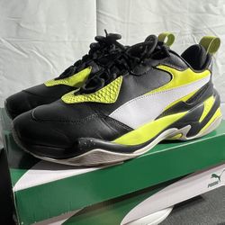 Puma Thunder Holiday 19 Lace Up sneakers
