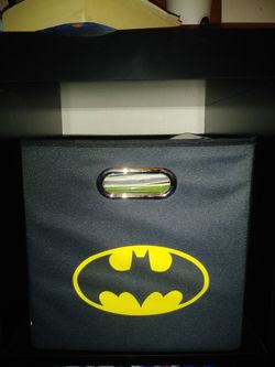 Like new set of 4 Batman storage cubes. $35 for the set of four I paid 75 for the set no trades