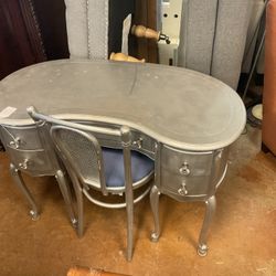 Desk And Chair 