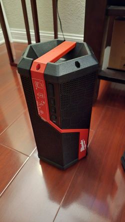 Milwaukee speaker