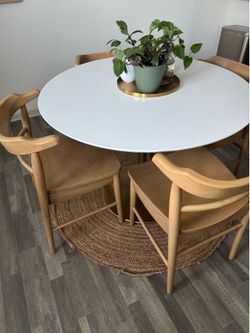 Dinning Table