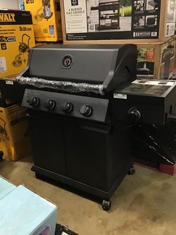 4 Burner Gas Grill