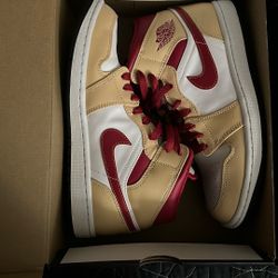 NIKE , JORDAN 1 MID, WHITE ONYX/LIGHT CURRY-WHITE