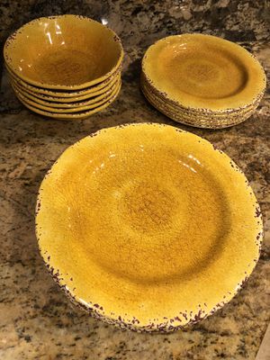 Photo Pier one yellow gold Melamine 18 piece Dishes