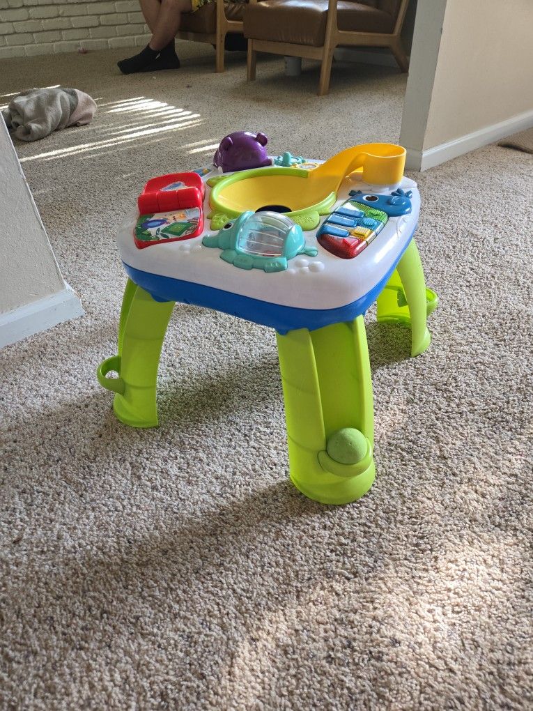 Kids Play Table