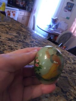 Decorative eggs