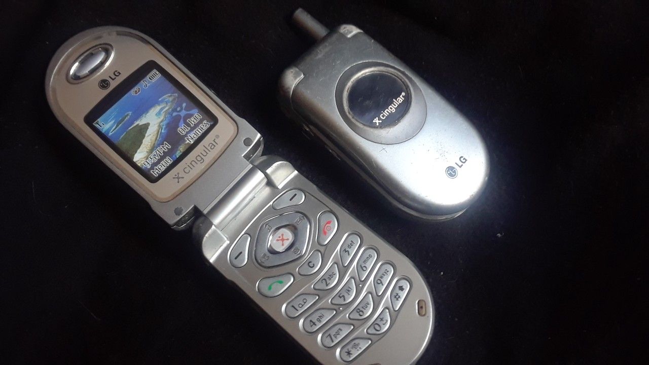 LG C1300 - silver (AT&T / Cingular) Cell Phones.