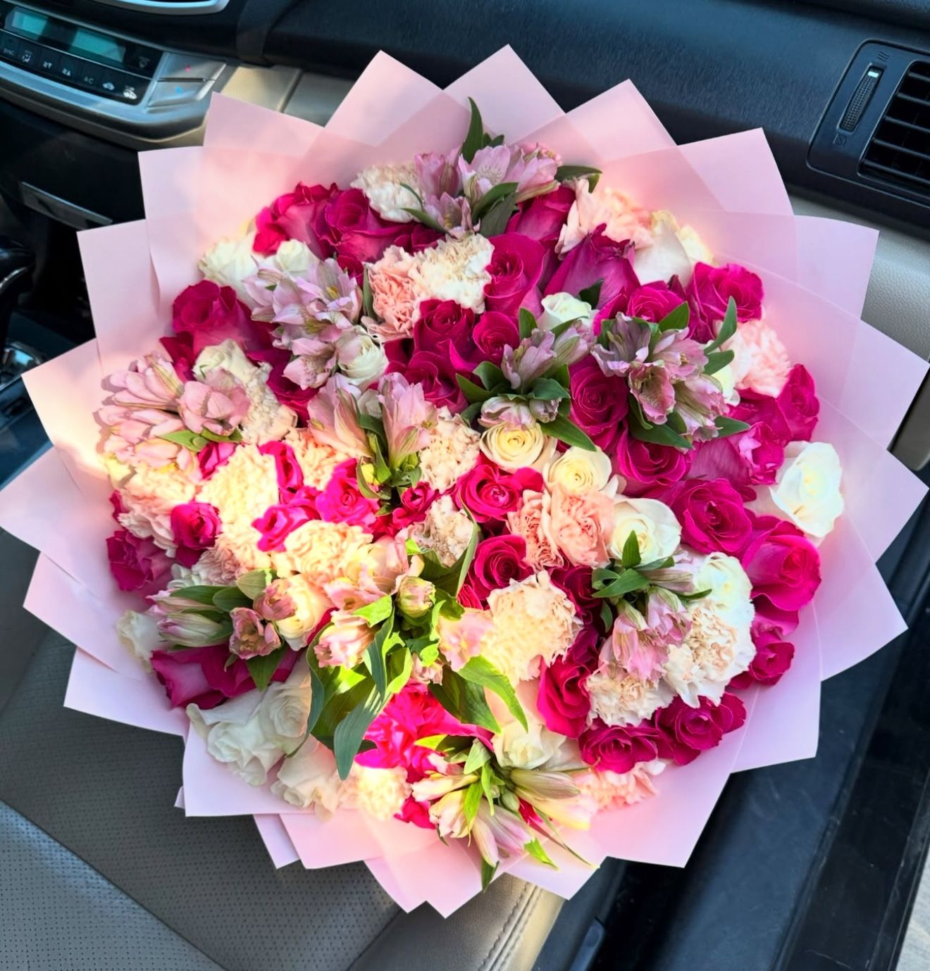 Ramo Buchon Mixed Bouquets
