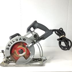 Skilsaw SPT77 Worm Drive 7-1/4” Corded Circular Saw