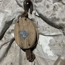 Block And Tackle Can Be Used For Lifting Tools Onto Scaffolding Or Lifting Large Items 