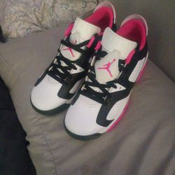 Nike Air Jordan 6 Retro Low