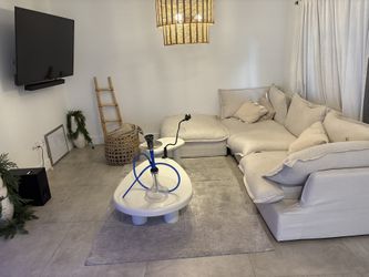 Sectional TV Table Rug
