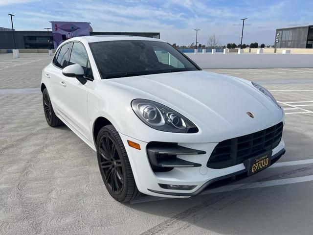 2015 Porsche Macan