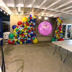 Balloon Walls 