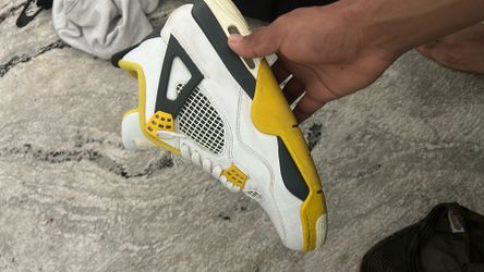 Jordan 4